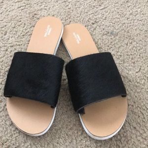 Urban Outfitters Slides 🌟🌟